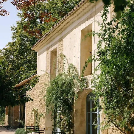 Holiday home 30m2 In 18th-century Provencal Althen-des-Paluds