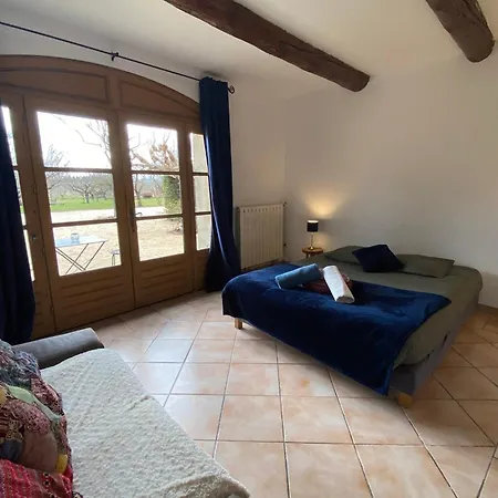 Holiday home 30m2 In 18th-century Provencal *